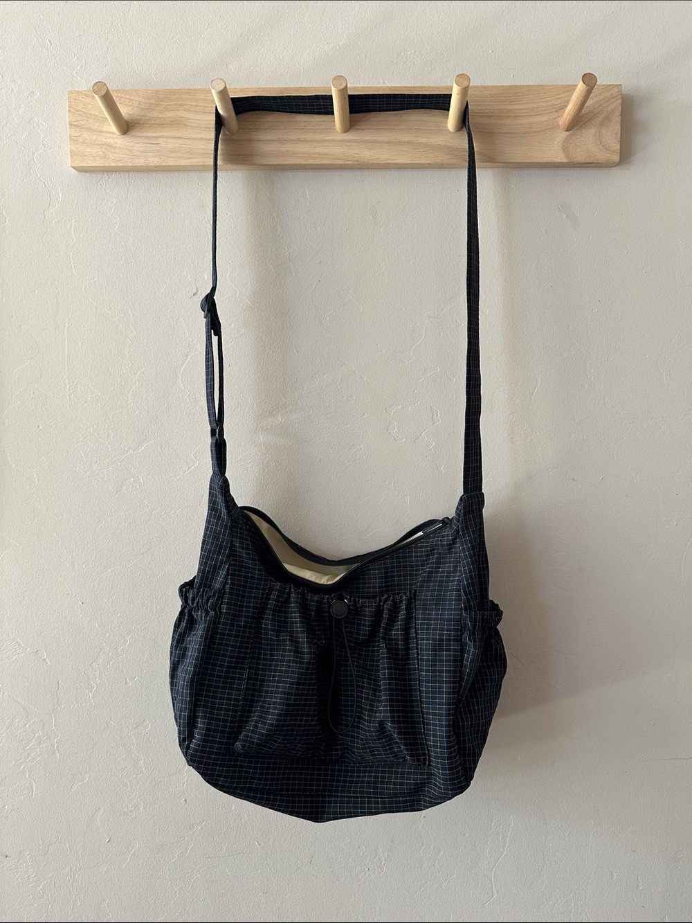nylon crescent bag